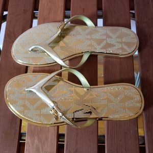 Nwot Micheal Kors size 7 & a half